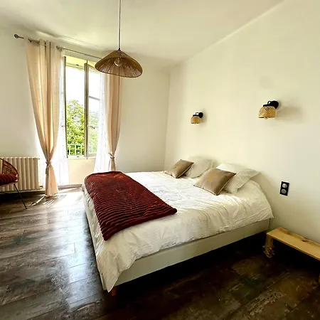 Beau T3 Vue Vallee De L'eure Uzès